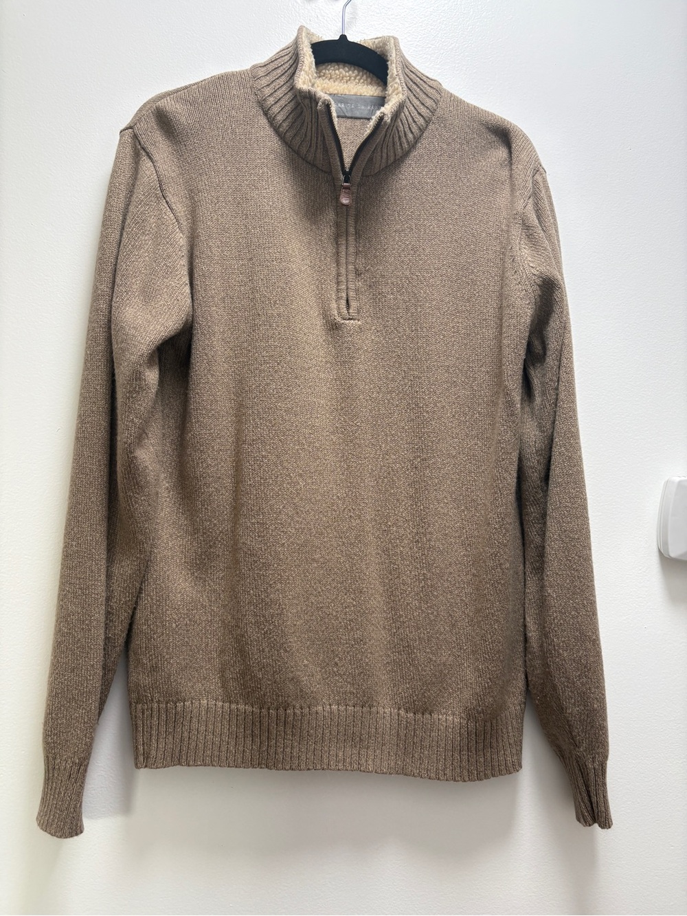 Oscar de la Renta Men's Zip-Neck Sweater in Taupe Preppy Coastal Cabincore